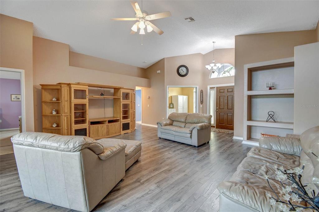 5085 Plumosa Street Spring Hill, FL 34607 - Photo 8 of 33