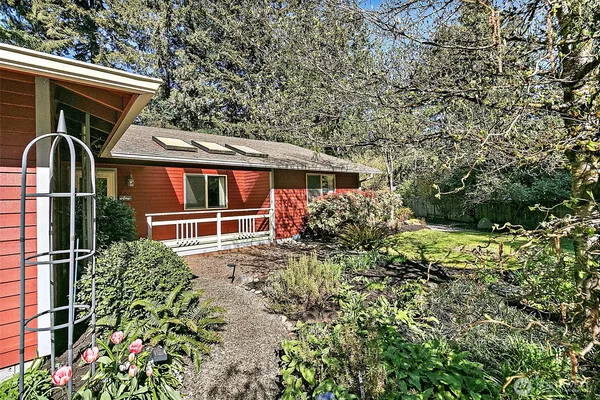 $549,950 | 4317 Clearwater Loop Southeast, Lacey, WA 98503