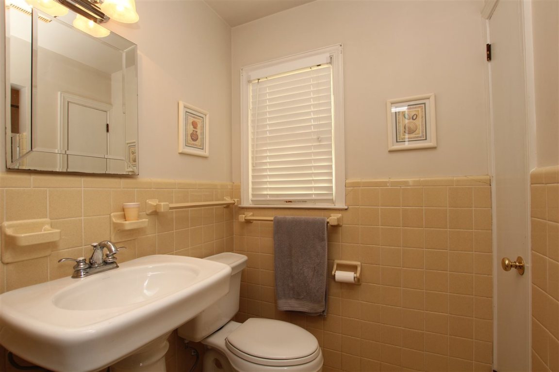 2803 Bellview Road Anderson, SC 29621 - Photo 12 of 24