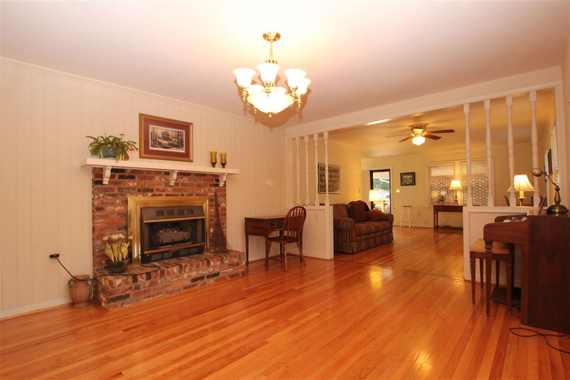 2803 Bellview Road Anderson, SC 29621 - Photo 4 of 24