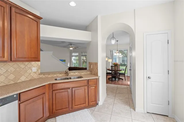 $280,000 | 6714 Breezy Palm Drive, Riverview, FL 33578