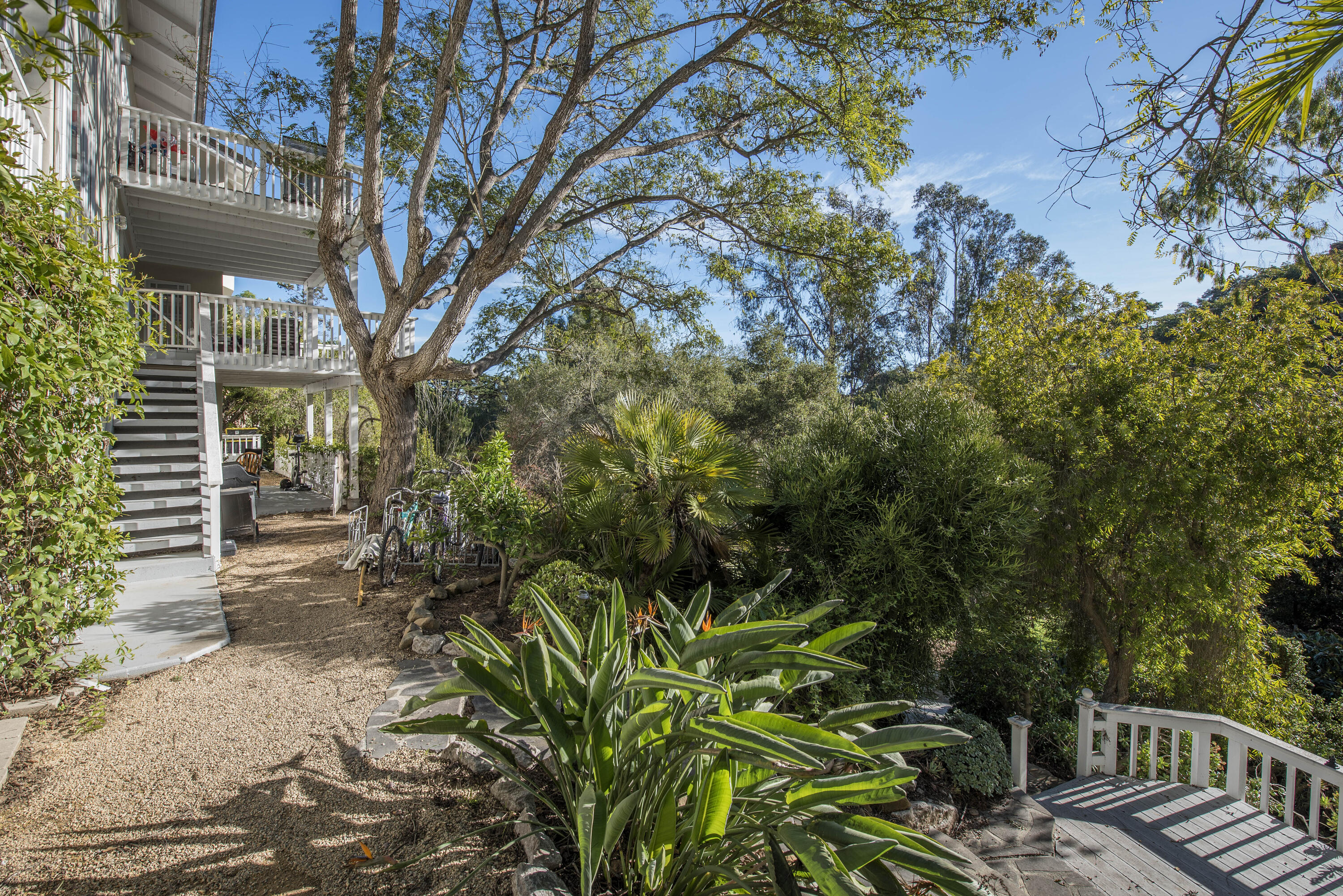 543.5 Arroyo Avenue Santa Barbara, CA 93109 - Photo 19 of 26 Side 1