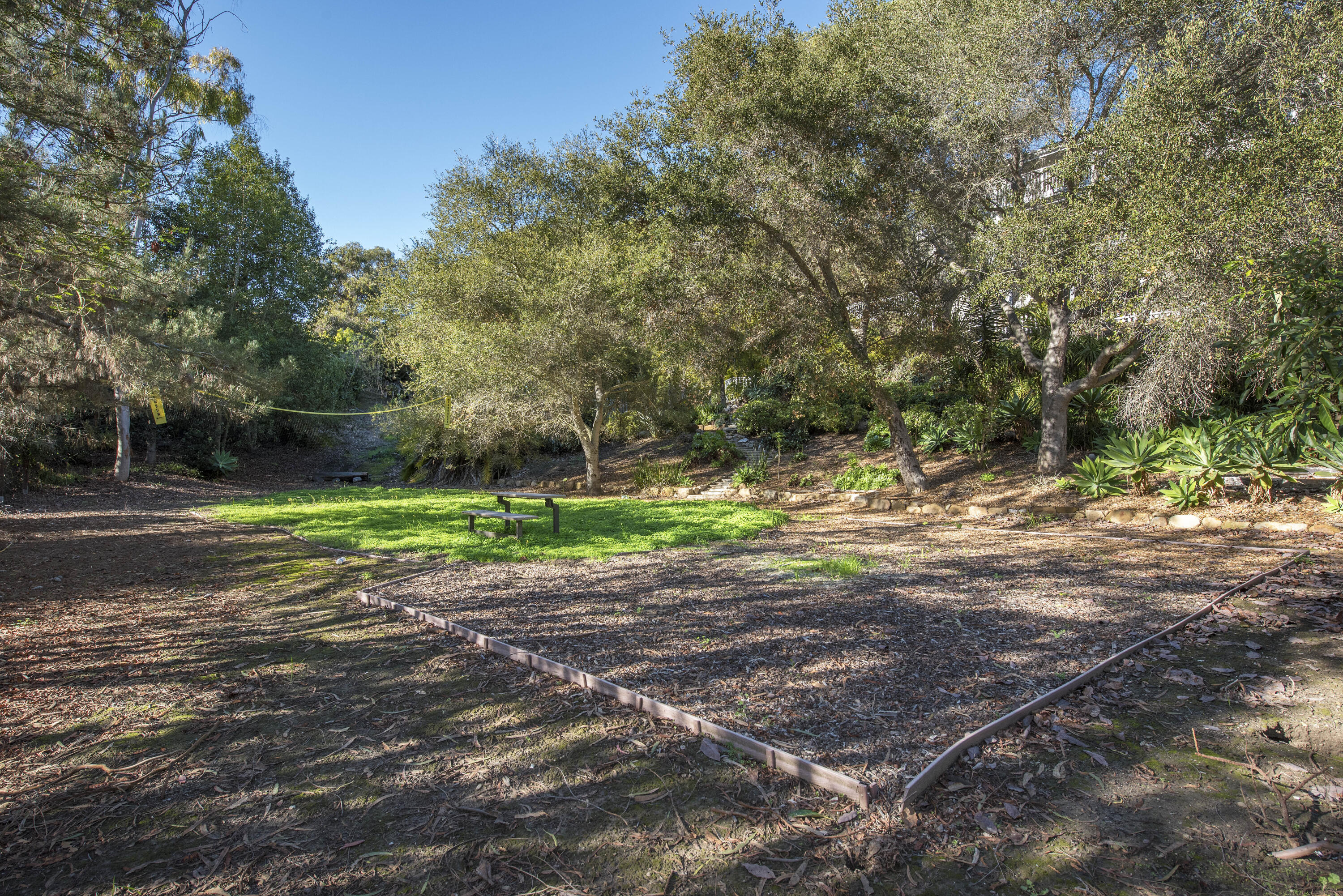 543.5 Arroyo Avenue Santa Barbara, CA 93109 - Photo 4 of 26 Yard 1