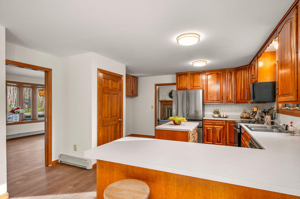 32 Bluestone Lane York, ME 03909 - Photo 6 of 42 DSC_4054