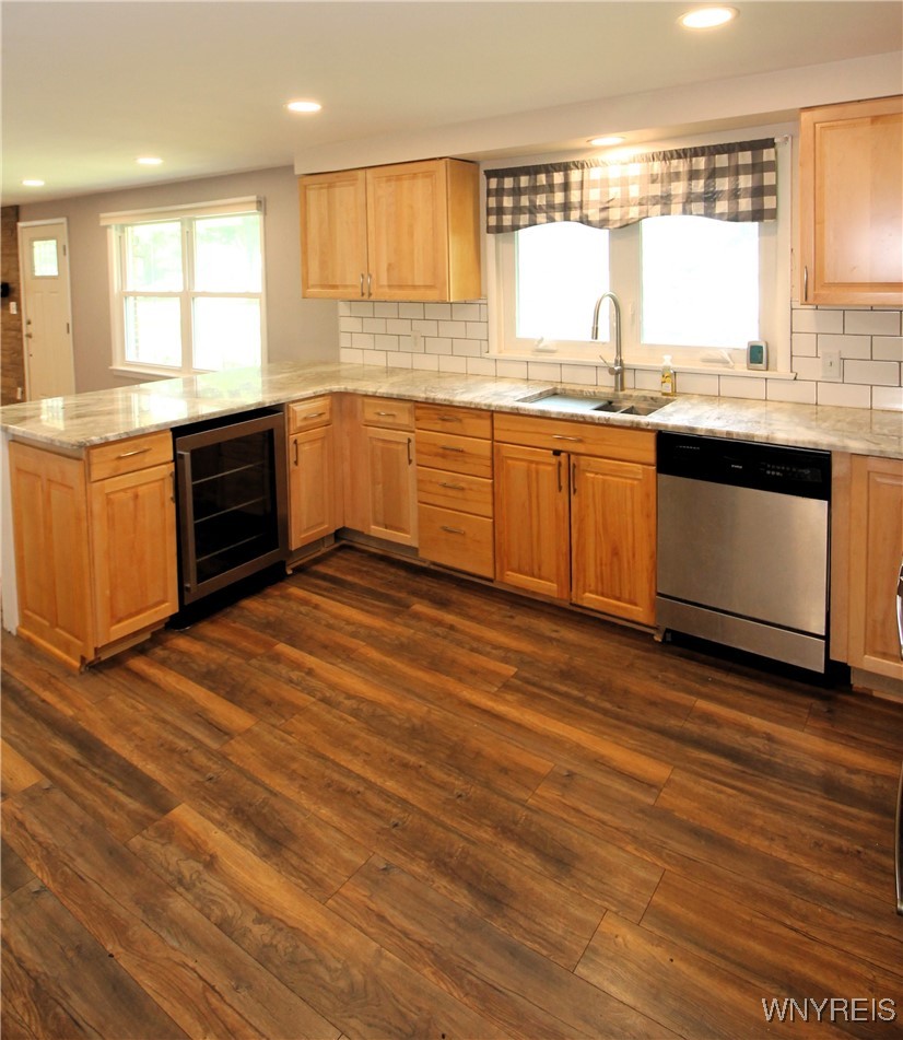 8709 Nottingham Terrace Buffalo, NY 14221 - Photo 11 of 33
