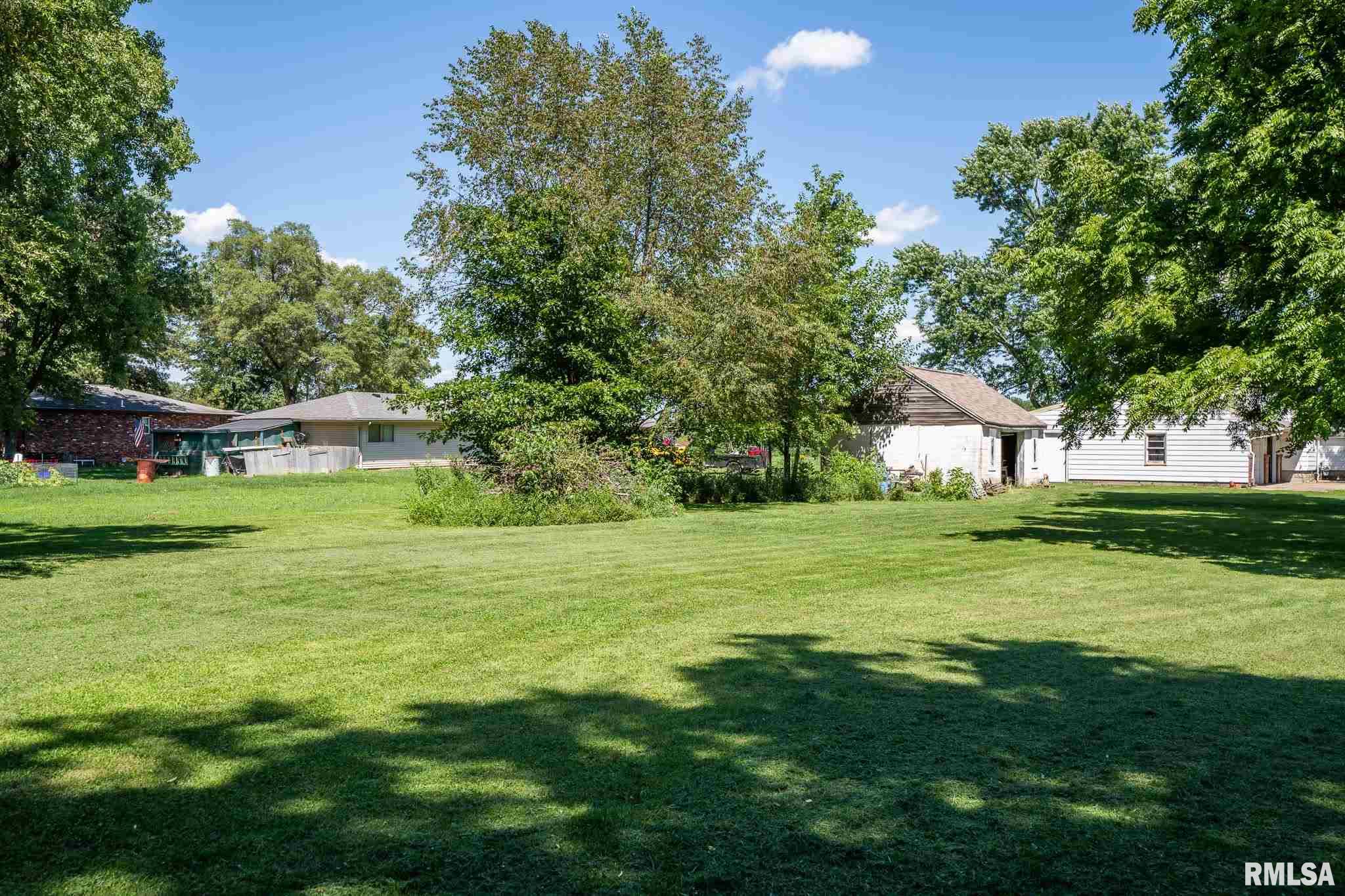 6109 West Middle Road Peoria, IL 61607 - Photo 7 of 43