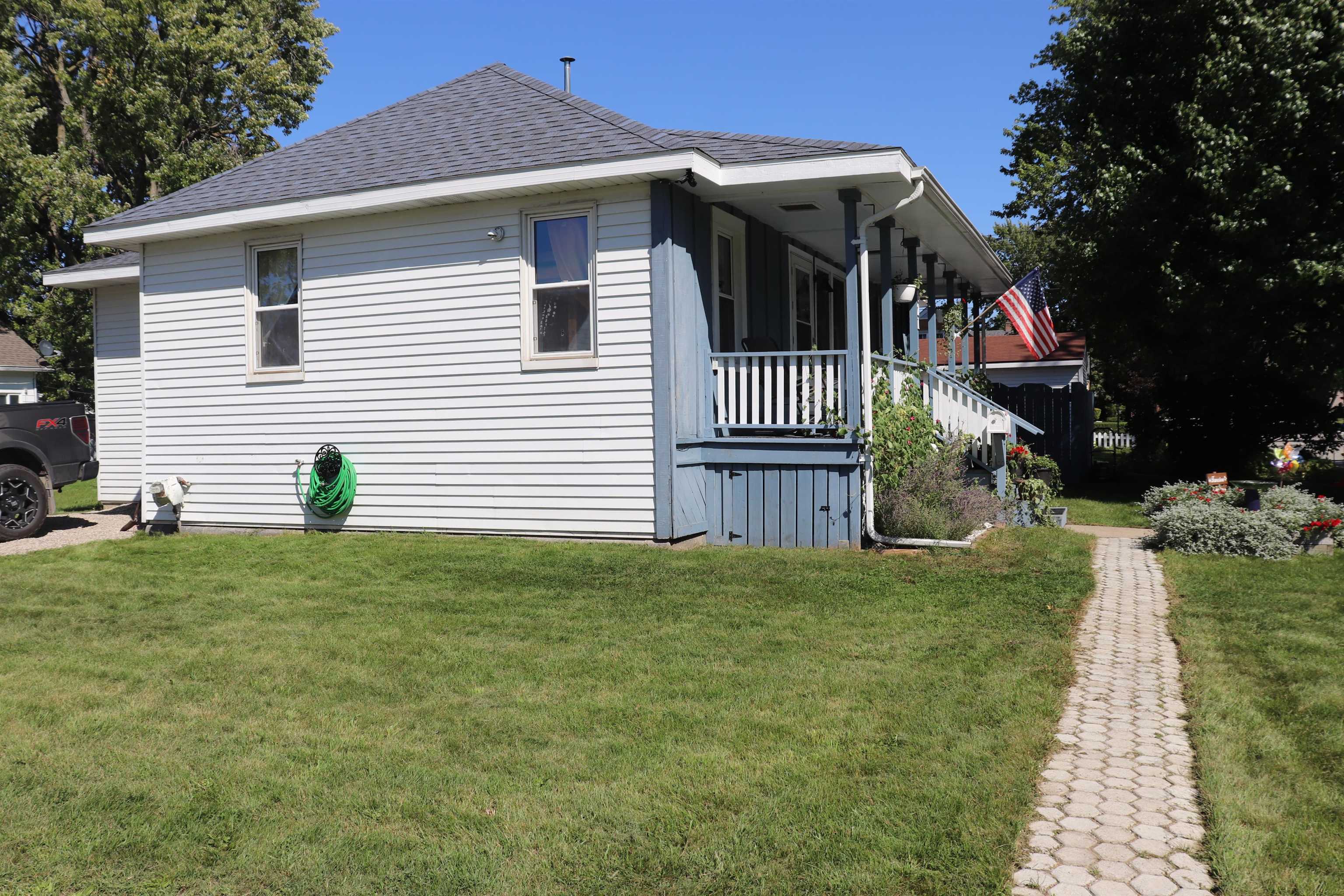 821 Webster Street Bay City, MI 48708 - Photo 3 of 31 Gallery Image 3