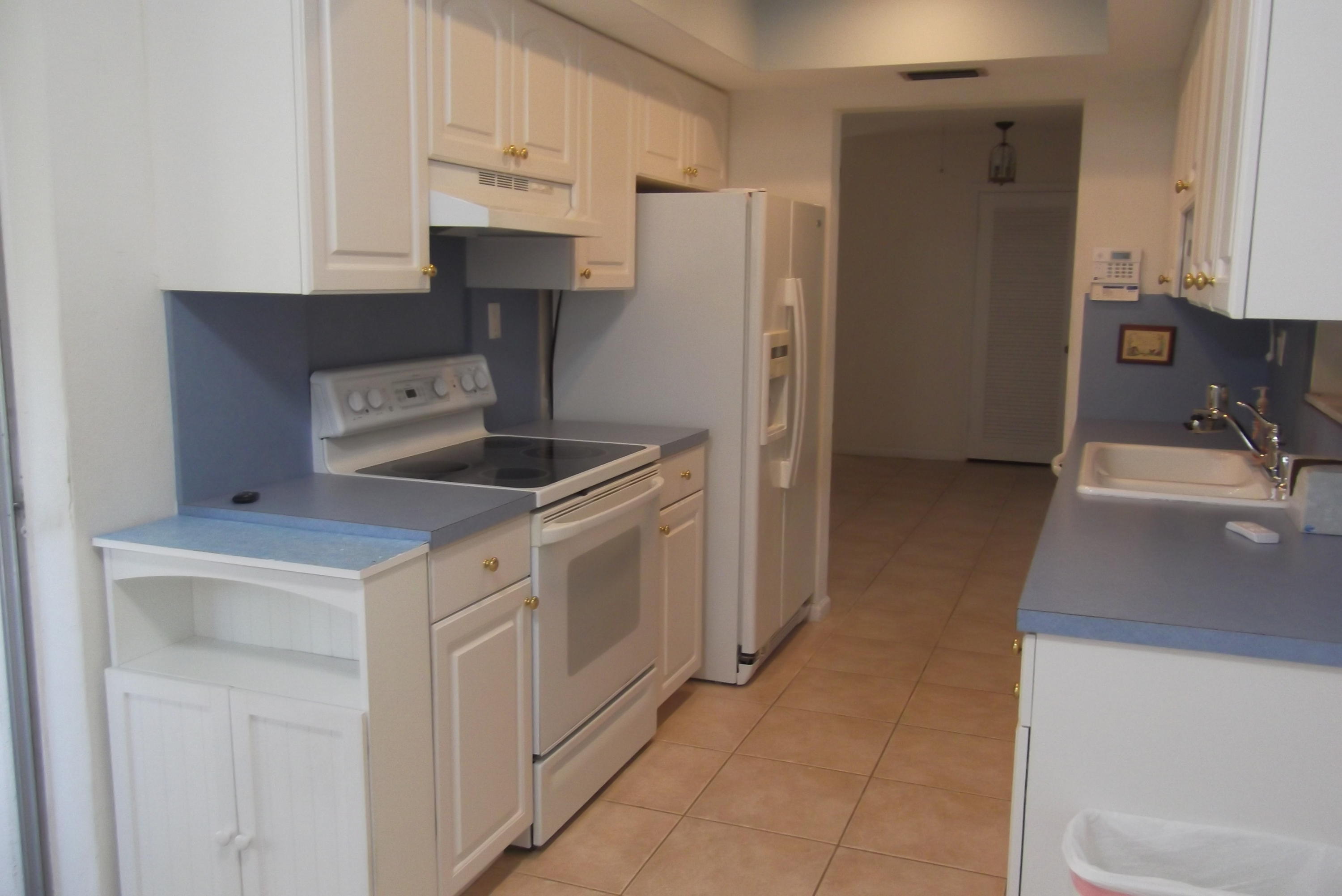 313 Northwest 42nd Street Boca Raton, FL 33431 - Photo 8 of 24 Kitchen