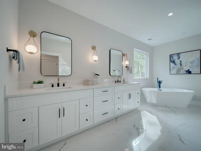 $2,000,000 | 11340 Park Drive, Fairfax, VA 22030