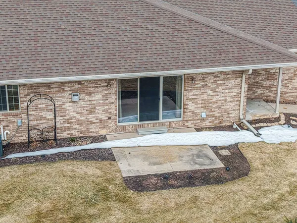 $309,900 | 1267 Pond View Circle, Unit 42, De Pere, WI 54115