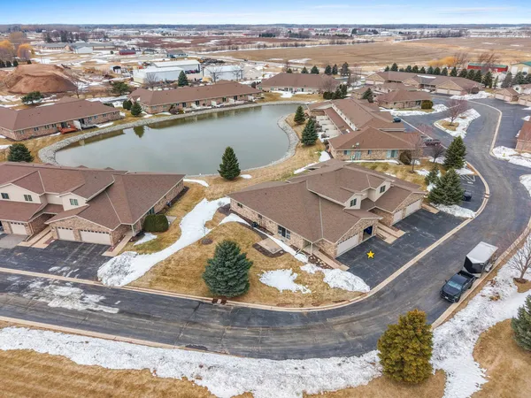 $309,900 | 1267 Pond View Circle, Unit 42, De Pere, WI 54115