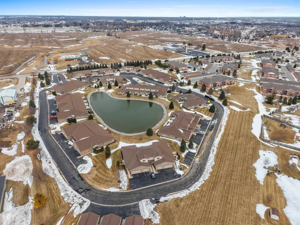 $309,900 | 1267 Pond View Circle, Unit 42, De Pere, WI 54115