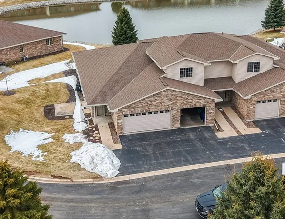 $309,900 | 1267 Pond View Circle, Unit 42, De Pere, WI 54115