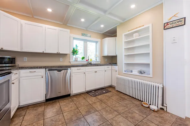 $985,000 | 11 Roberts Avenue, Bar Harbor, ME 04609