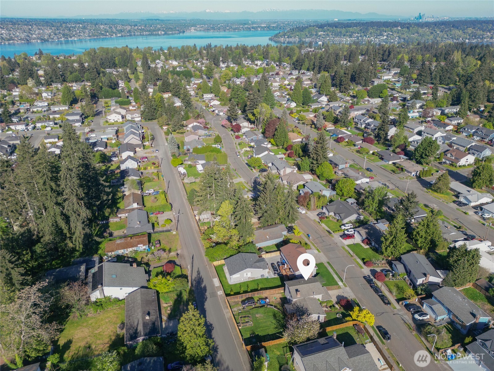 2713 Northeast 23rd Place Renton, WA 98056 - Photo 36 of 40