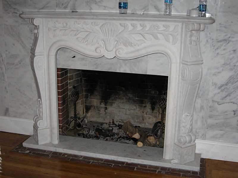 698 Centerville Road Warwick, RI 02886 - Photo 6 of 8 Living Room.