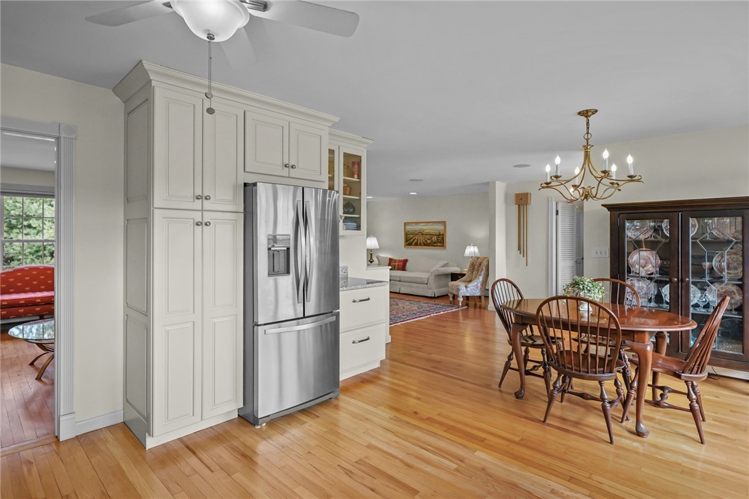 85 Summit Drive Cranston, RI 02920 - Photo 13 of 27