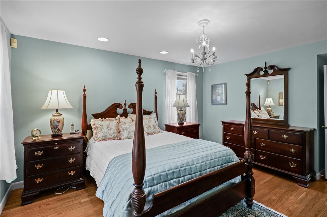 85 Summit Drive Cranston, RI 02920 - Photo 17 of 27