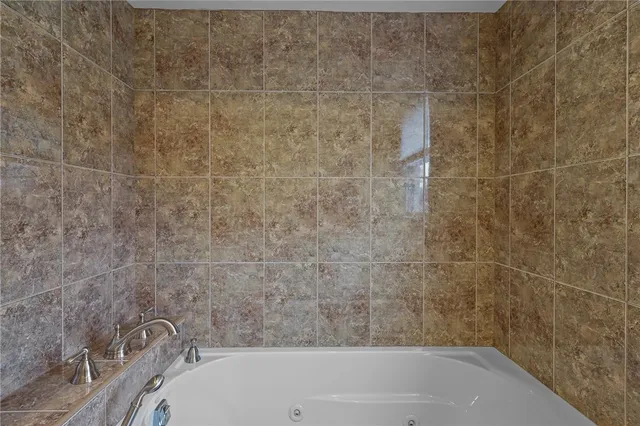 $649,000 | 85 Summit Drive, Cranston, RI 02920