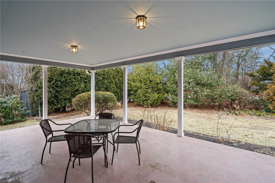 85 Summit Drive Cranston, RI 02920 - Photo 23 of 27