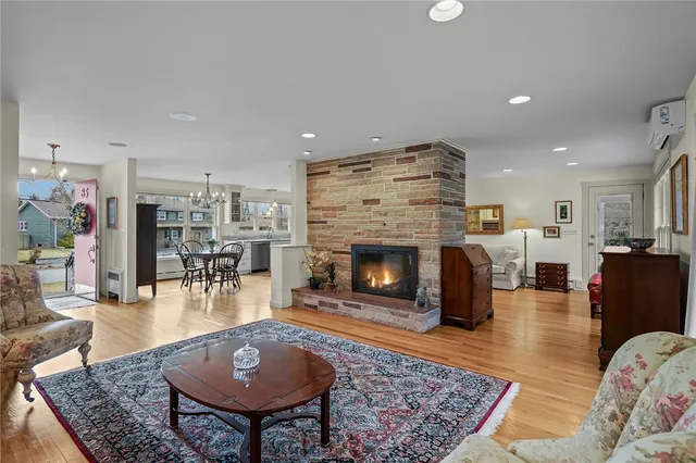 $649,000 | 85 Summit Drive, Cranston, RI 02920