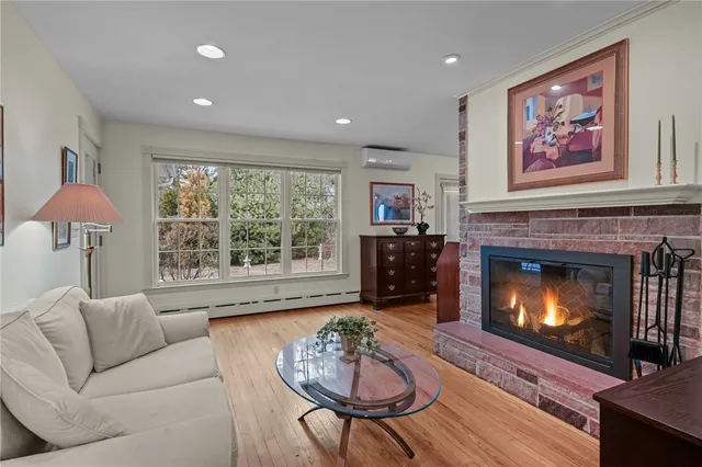 $649,000 | 85 Summit Drive, Cranston, RI 02920