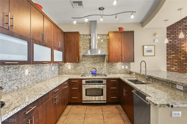 $799,000 | 11441 Allerton Park Drive, Unit 213, Las Vegas, NV 89135