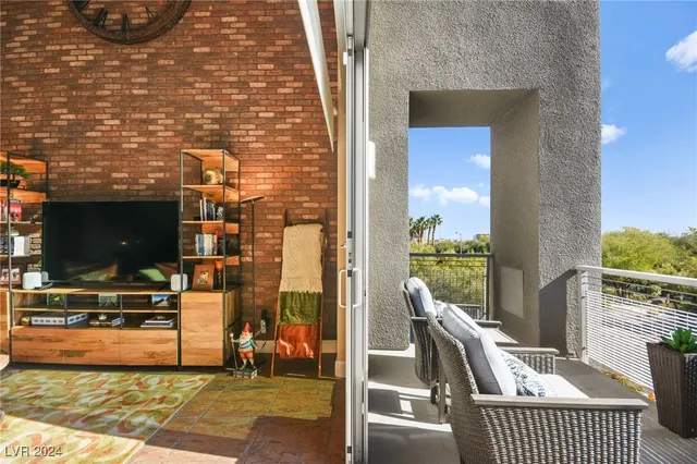 $799,000 | 11441 Allerton Park Drive, Unit 213, Las Vegas, NV 89135