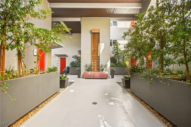 $799,000 | 11441 Allerton Park Drive, Unit 213, Las Vegas, NV 89135