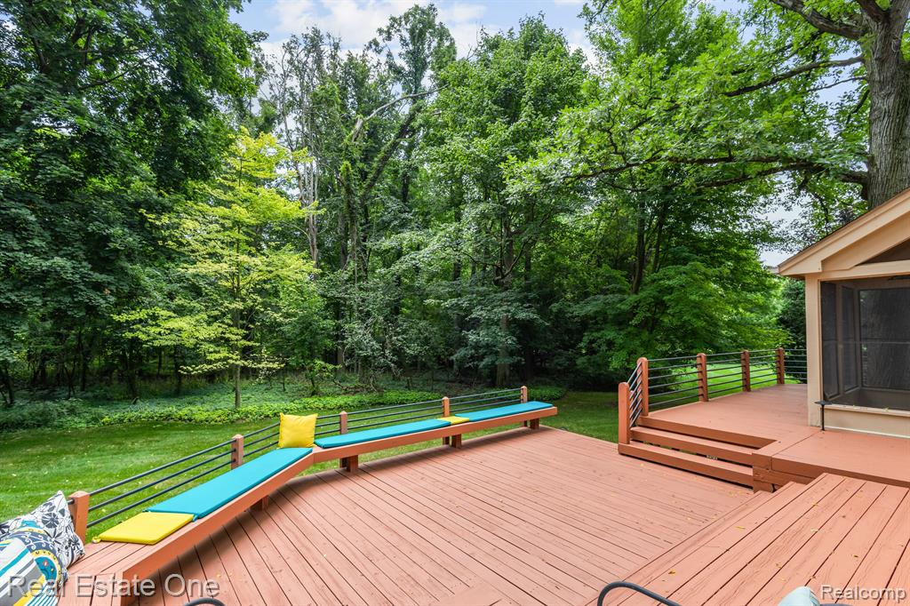 4752 Rivers Edge Drive Troy, MI 48098 - Photo 9 of 42