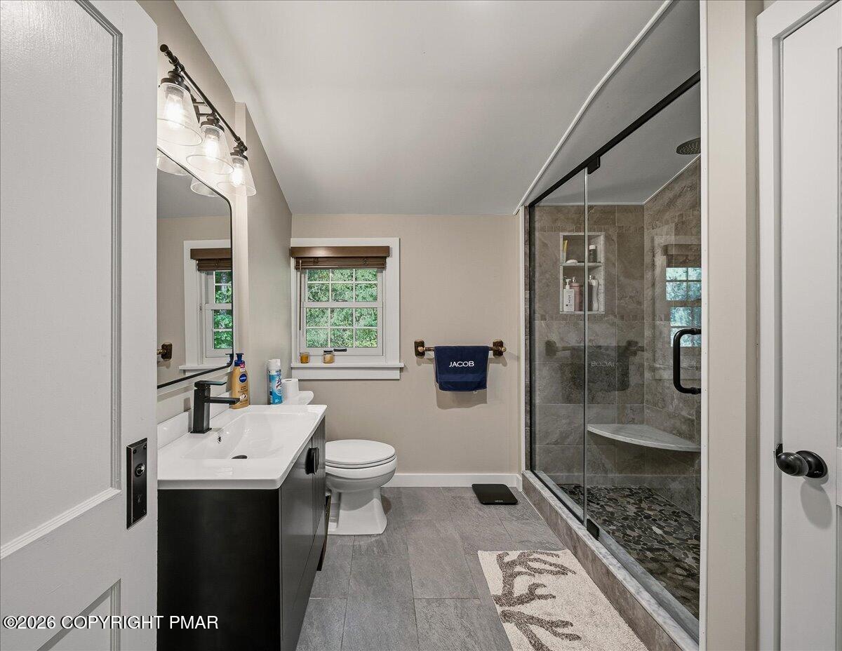 360 Babbling Brook Road Scotrun, PA 18355 - Photo 30 of 46 Full Bathroom