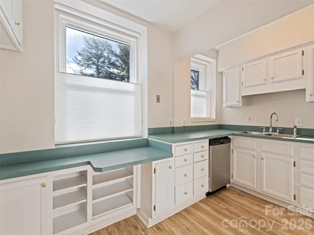 $295,000 | 622 South Haywood Street, Unit 107, Waynesville, NC 28786