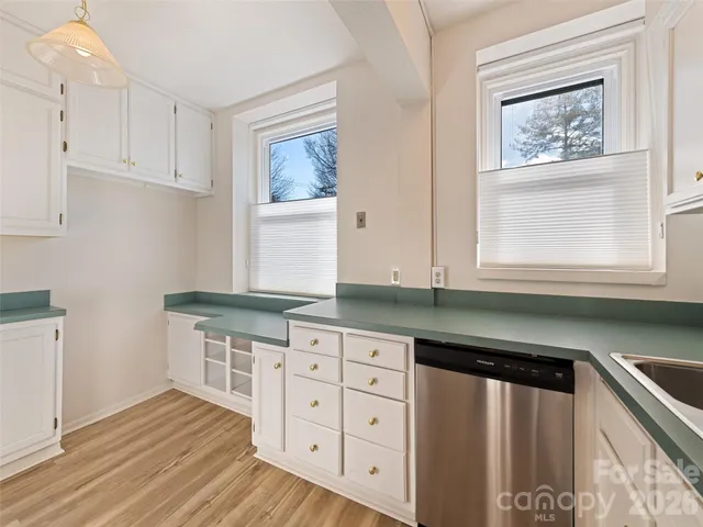 $295,000 | 622 South Haywood Street, Unit 107, Waynesville, NC 28786