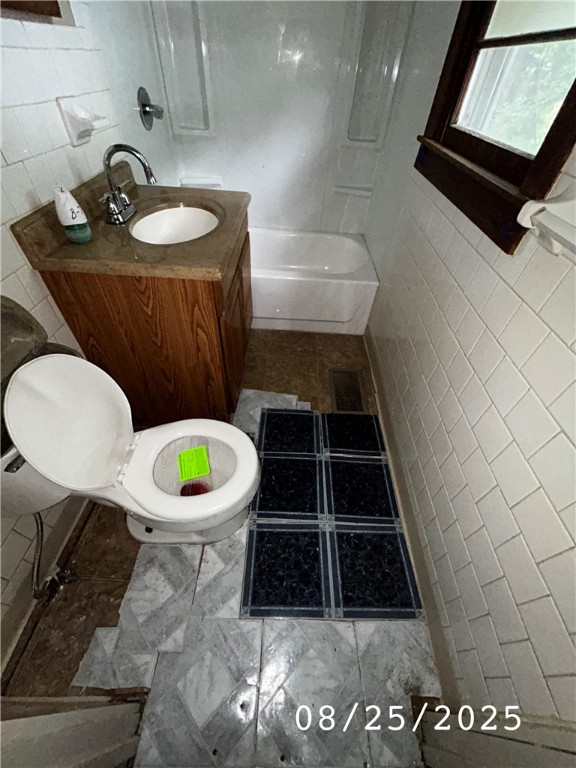 1415 North Dennis Avenue Decatur, IL 62526 - Photo 7 of 19 Gallery Image 7