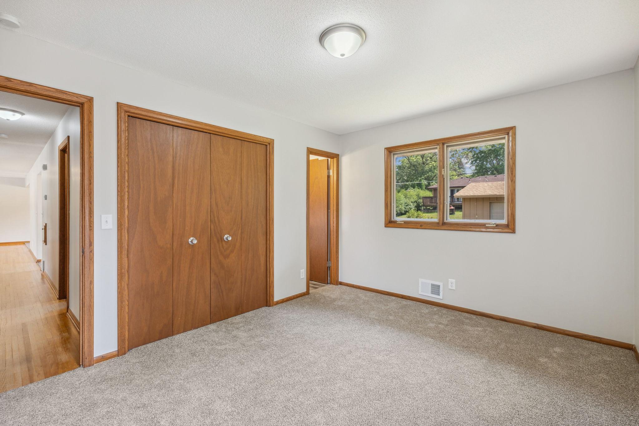 5717 Hansen Road Edina, MN 55436 - Photo 14 of 23