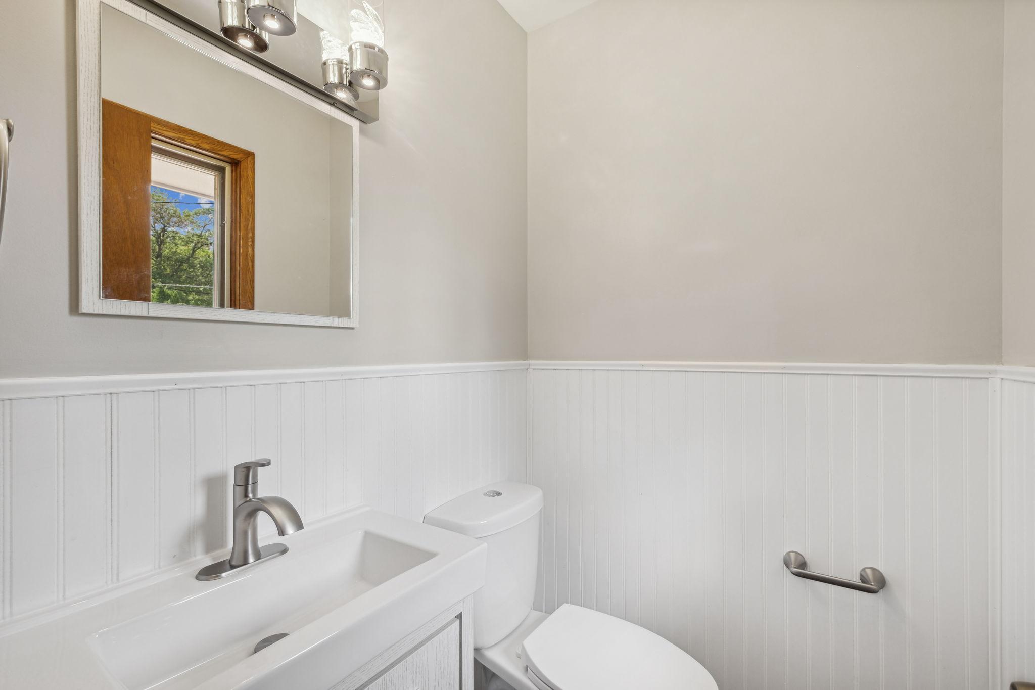 5717 Hansen Road Edina, MN 55436 - Photo 16 of 23
