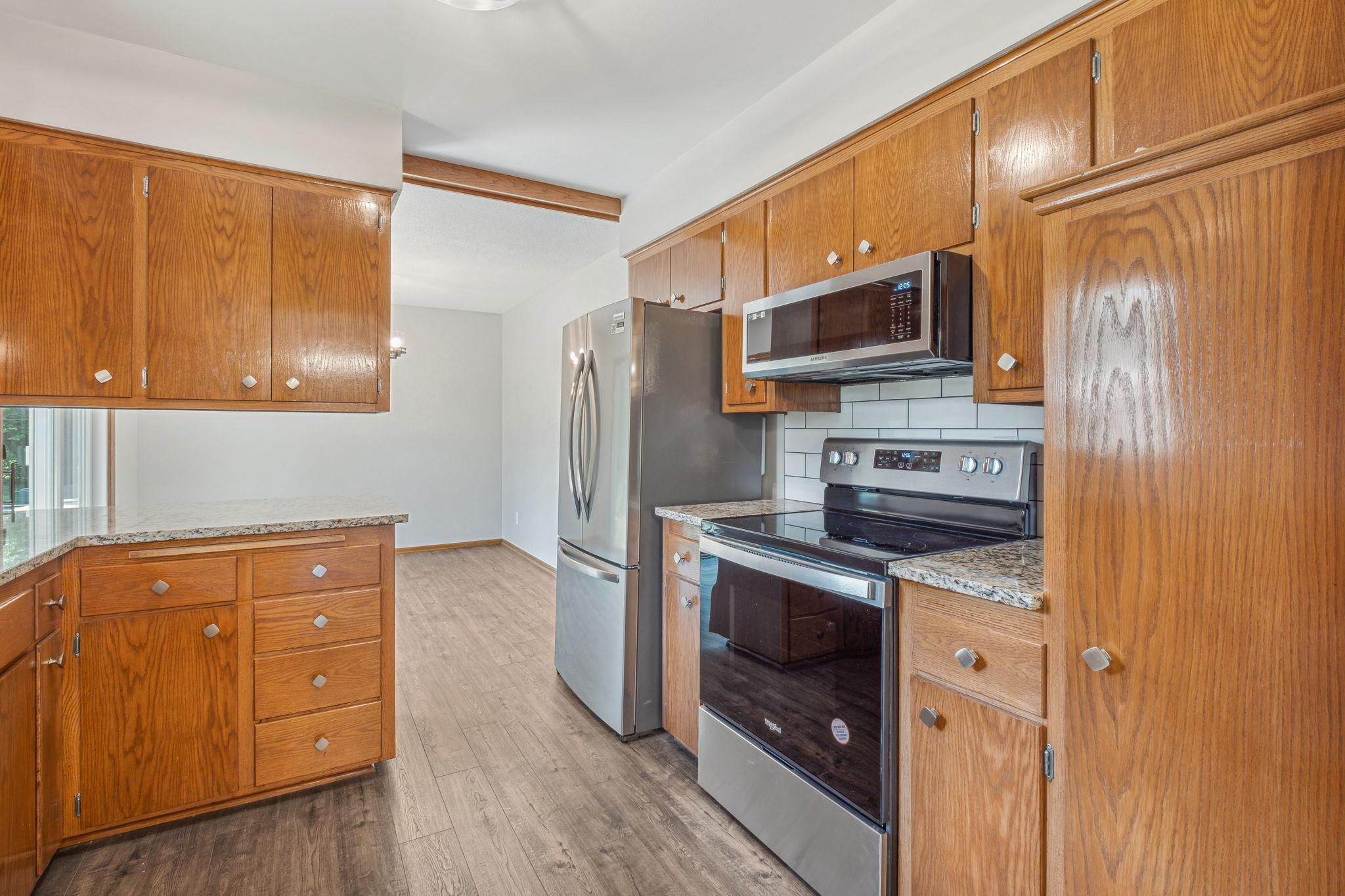 5717 Hansen Road Edina, MN 55436 - Photo 7 of 23