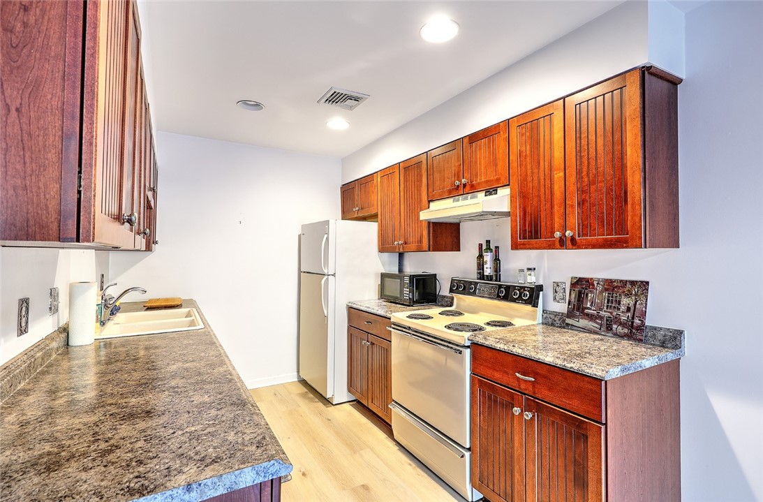 511 Child Street, Unit 102 Warren, RI 02885 - Photo 12 of 34