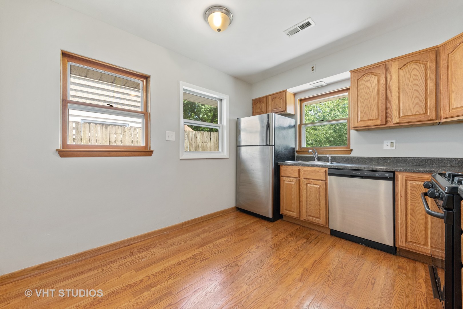 5301 Cumnor Road Downers Grove, IL 60515 - Photo 7 of 17