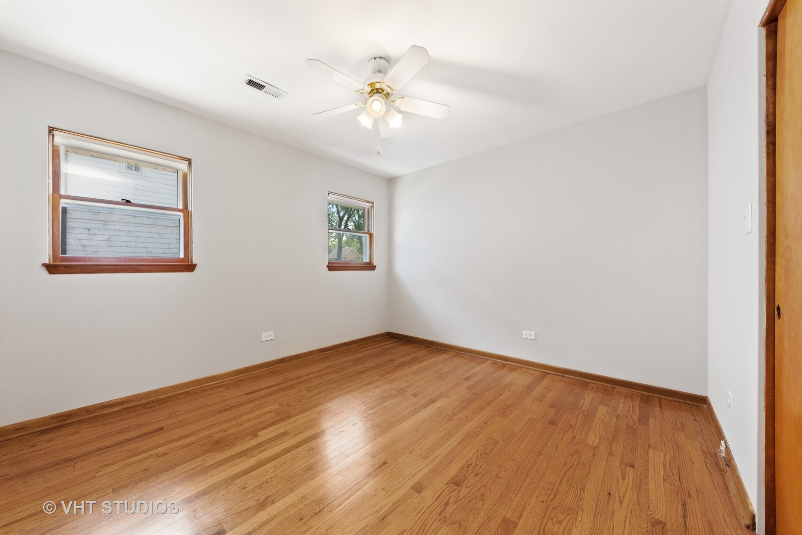 5301 Cumnor Road Downers Grove, IL 60515 - Photo 9 of 17