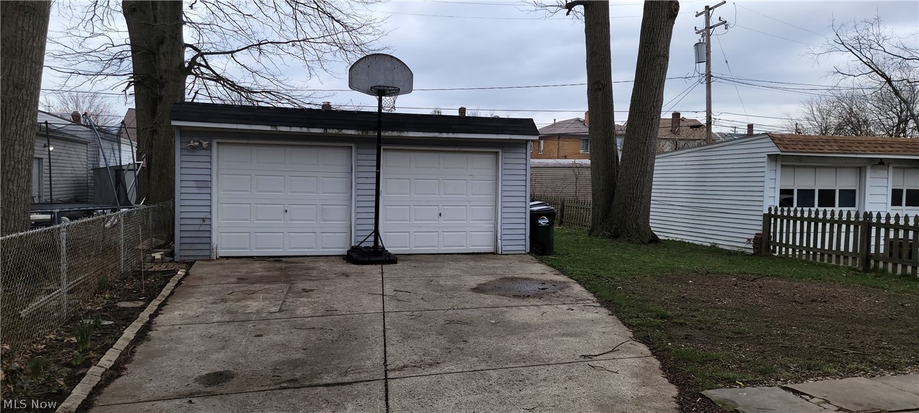 7506 Jameson Road Cleveland, OH 44129 - Photo 18 of 21 Gallery Image 18
