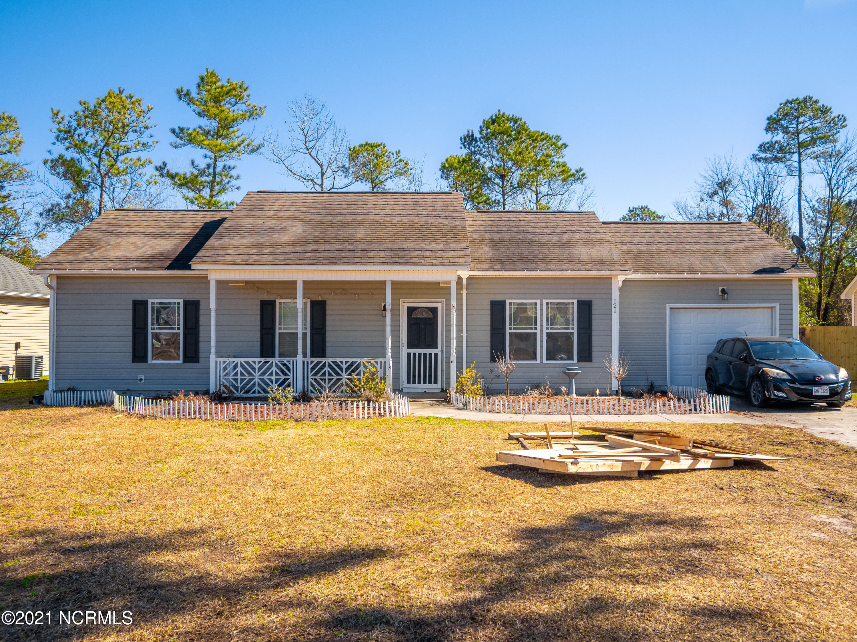 121 Boysenberry Fields Road Maple Hill, NC 28454 - Photo 1 of 44 121 Boysenberry Fields Road-1