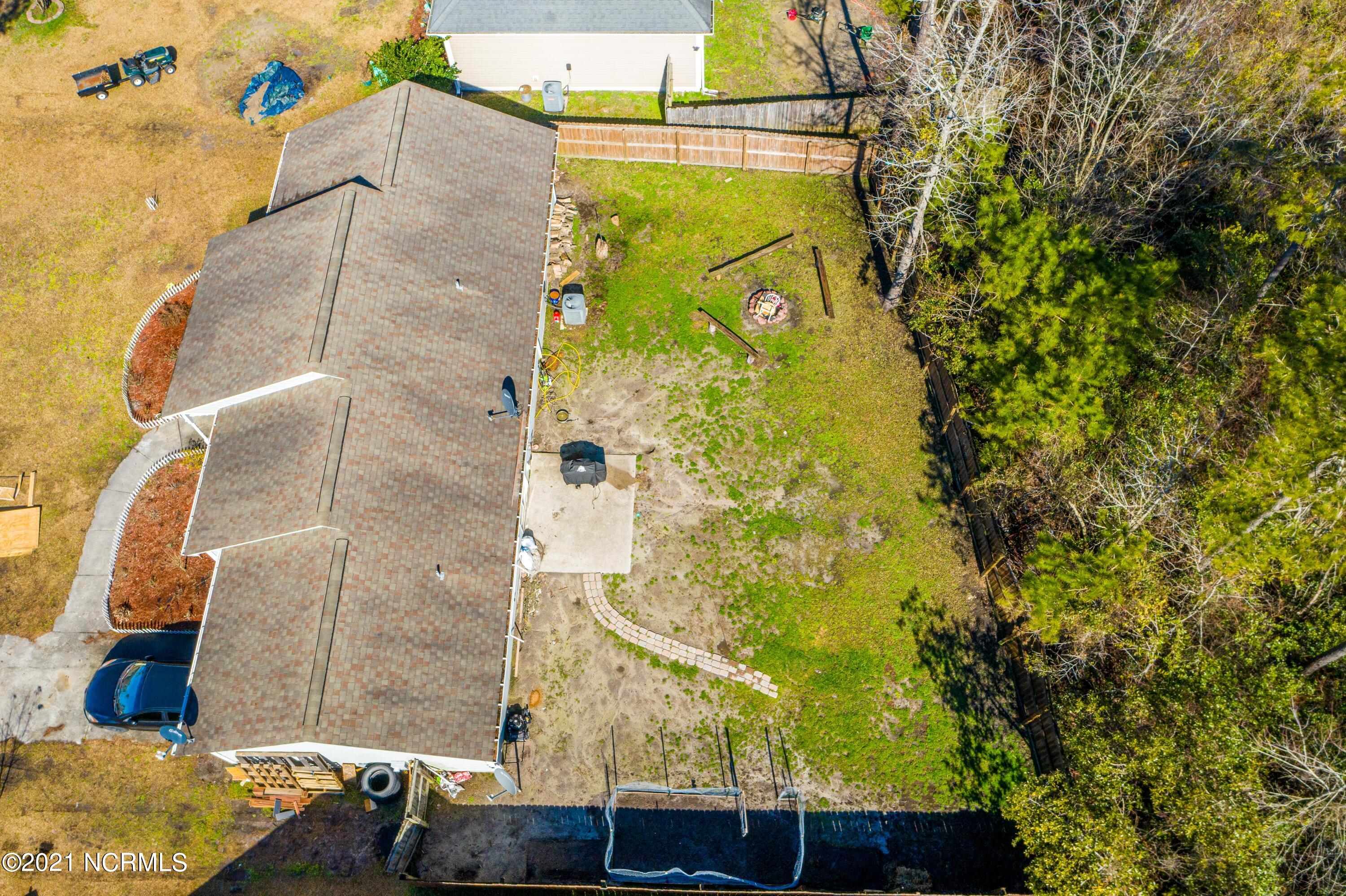 121 Boysenberry Fields Road Maple Hill, NC 28454 - Photo 15 of 44 121 Boysenberry Fields Road-15