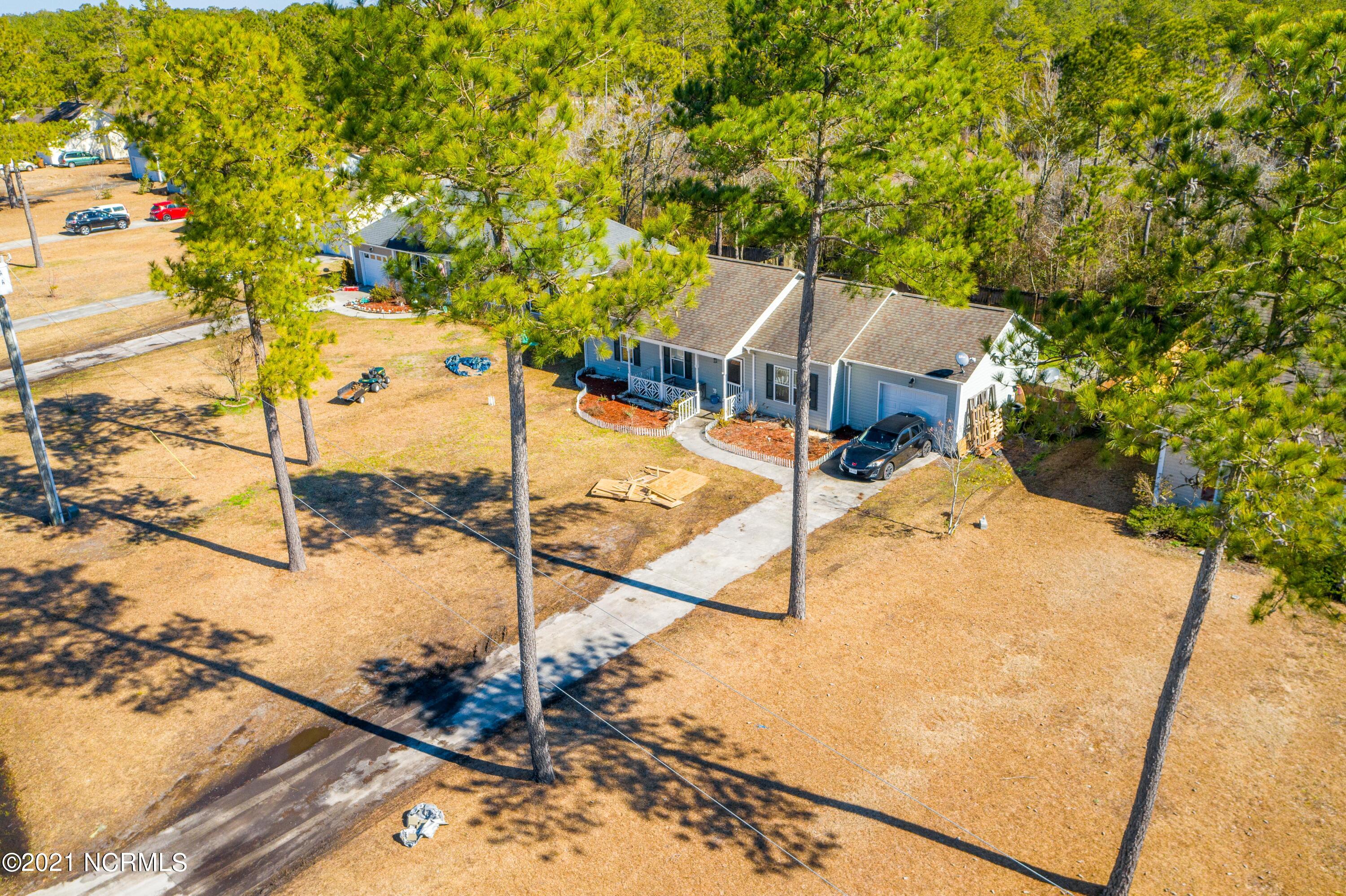 121 Boysenberry Fields Road Maple Hill, NC 28454 - Photo 23 of 44 121 Boysenberry Fields Road-23