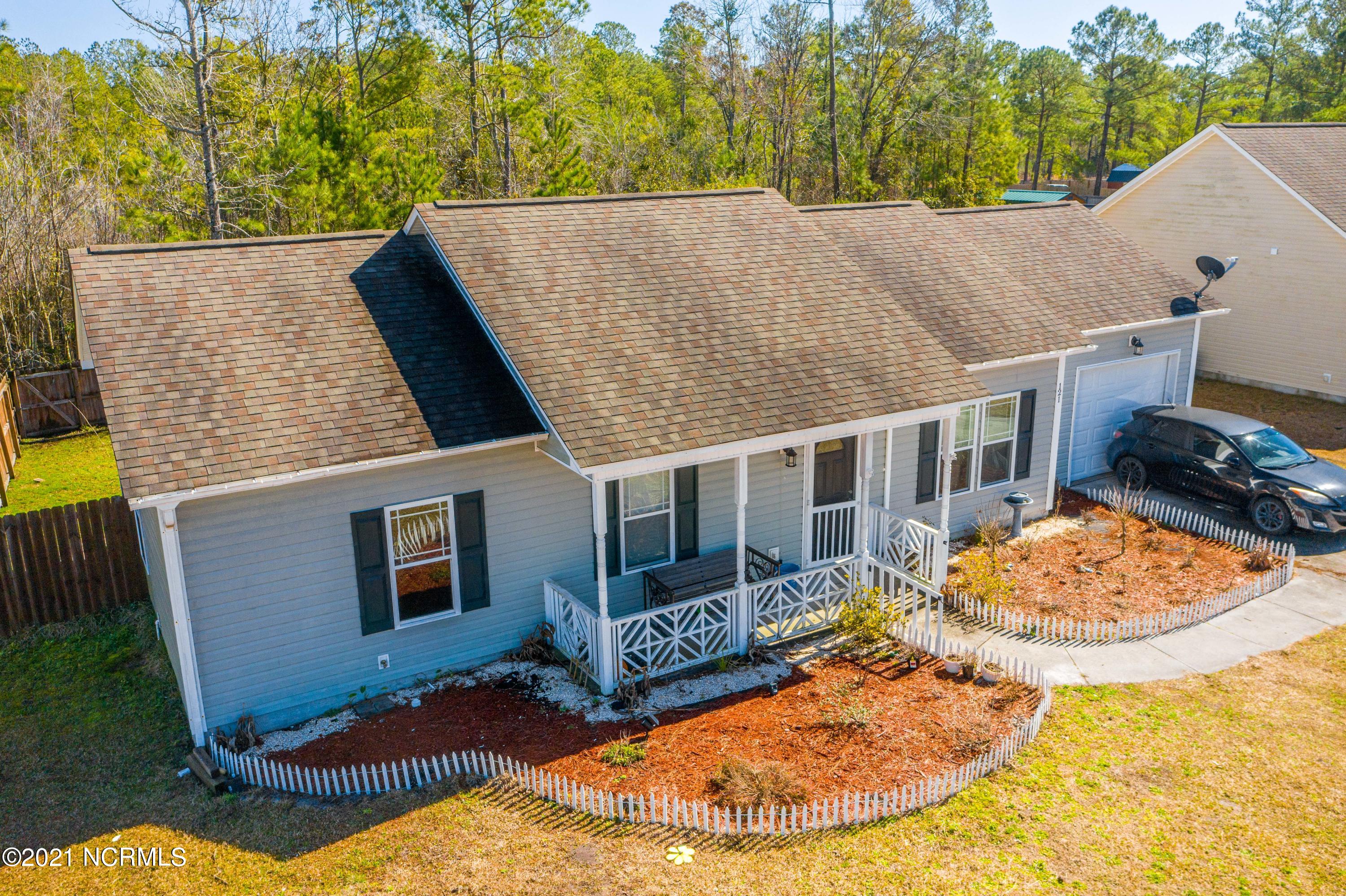 121 Boysenberry Fields Road Maple Hill, NC 28454 - Photo 25 of 44 121 Boysenberry Fields Road-25