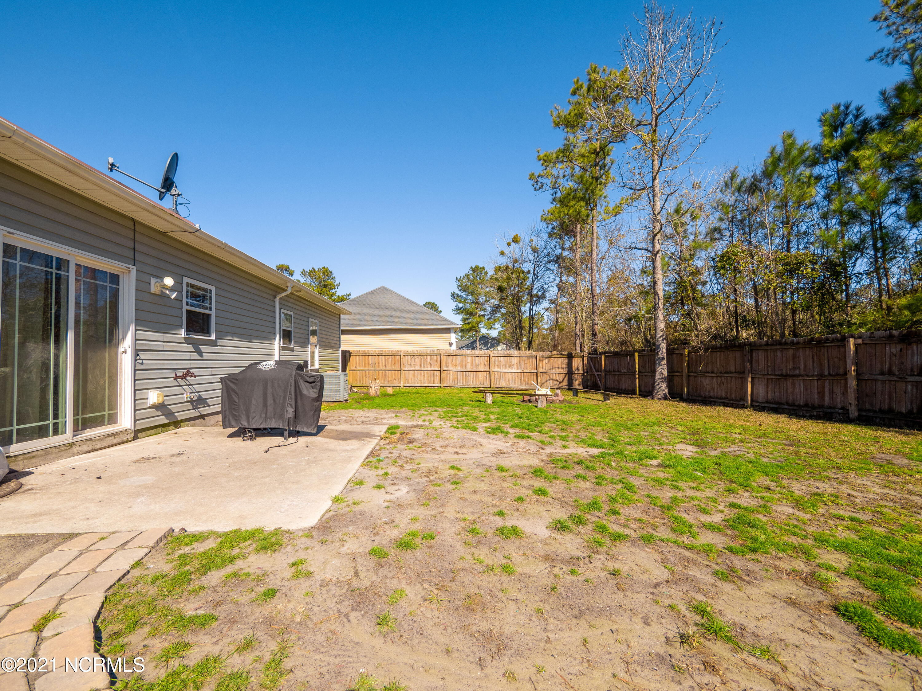 121 Boysenberry Fields Road Maple Hill, NC 28454 - Photo 10 of 44 121 Boysenberry Fields Road-10