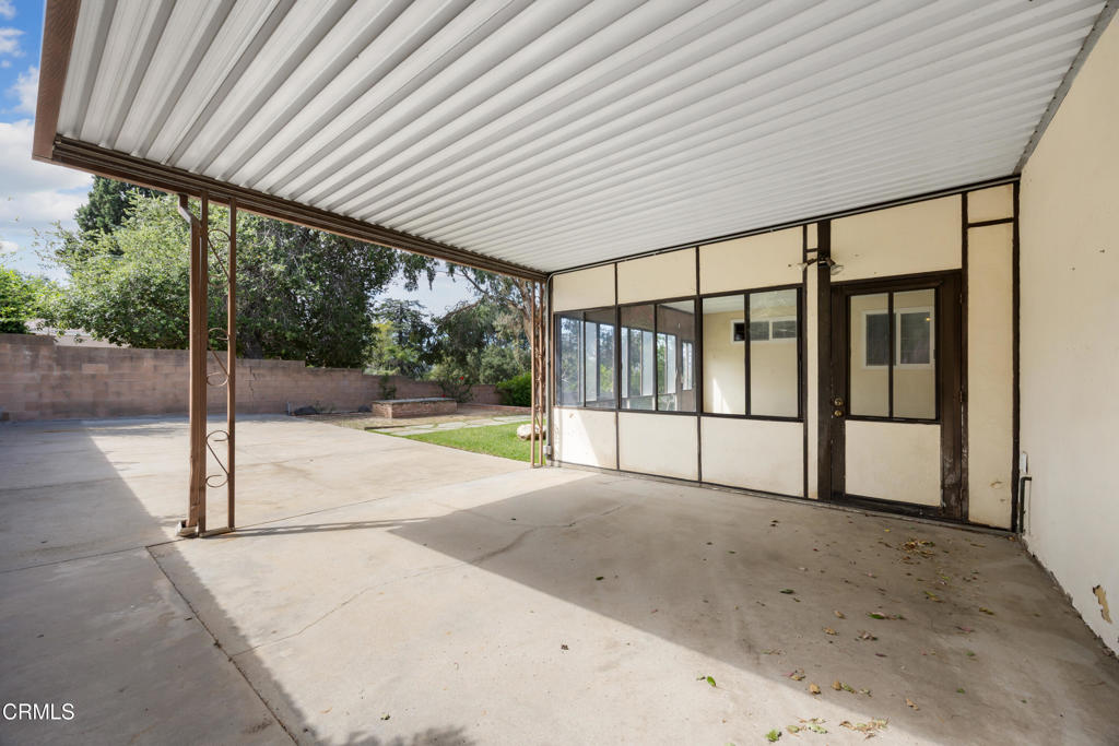 6940 Bellclaire Street Tujunga, CA 91042 - Photo 33 of 47 a view of swimming pool with yard