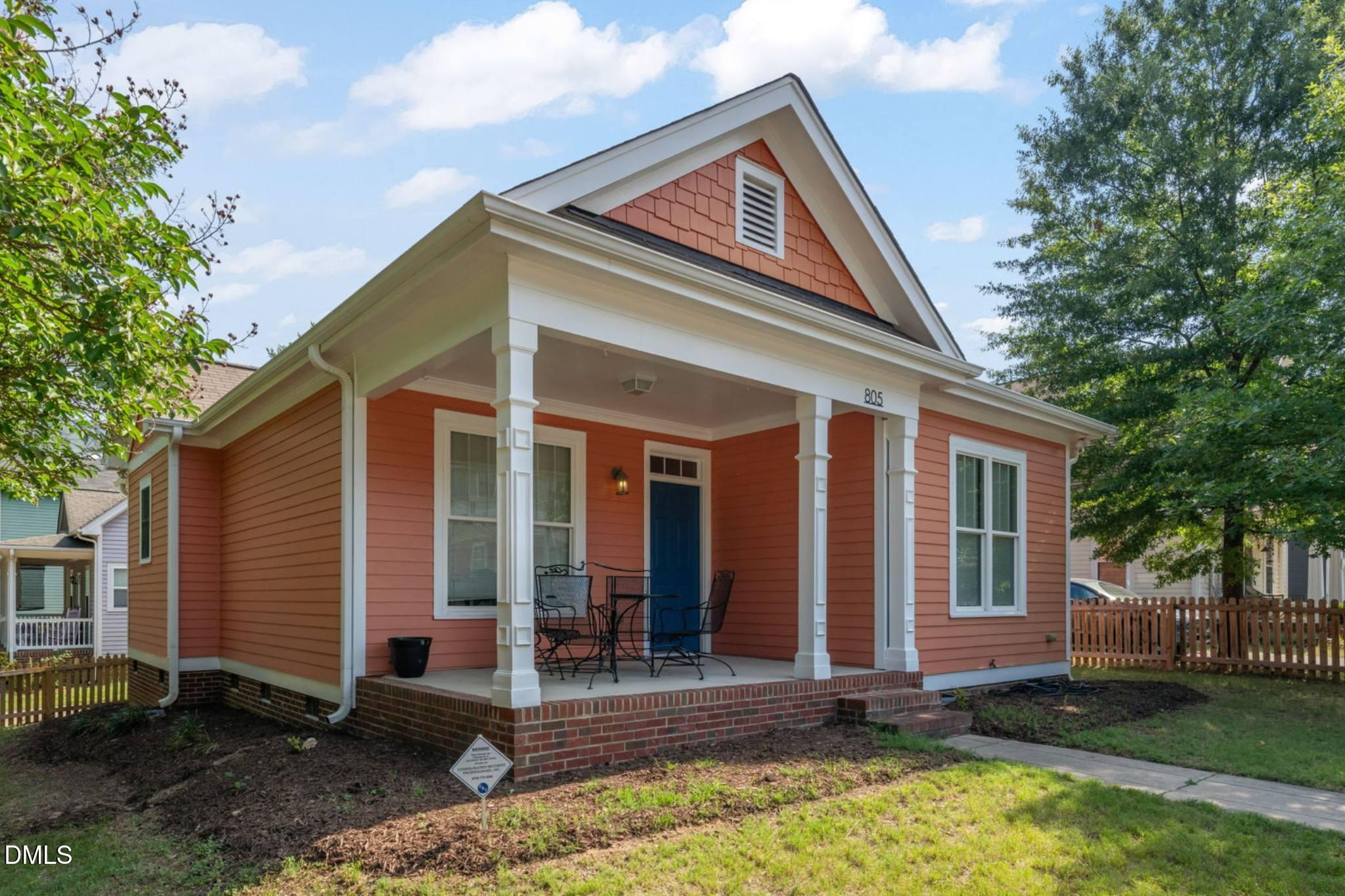 805 East Jones Street Raleigh, NC 27601 - Photo 1 of 17 Cropped_Exterior_805 E Jones