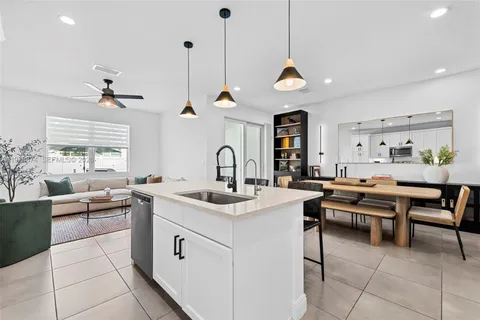 $575,000 | 1855 Spoonbill Court, Deerfield Beach, FL 33442