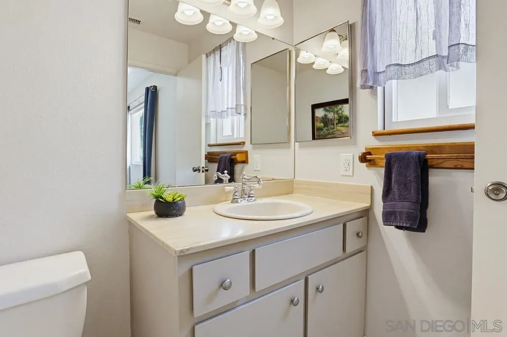 28185 Valley Center Road Valley Center, CA 92082 - Photo 15 of 33 Gallery Image 15